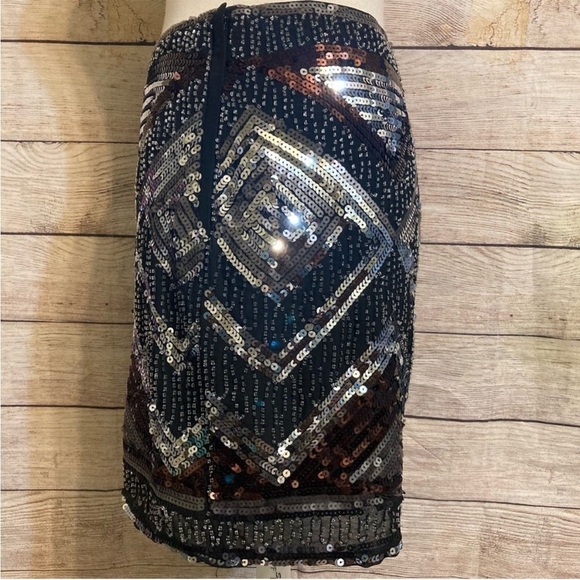 NWT H&M Sequin Party Mini Skirt Glitter Beads Black Copper Brown Silver Size 10 - Picture 3 of 13